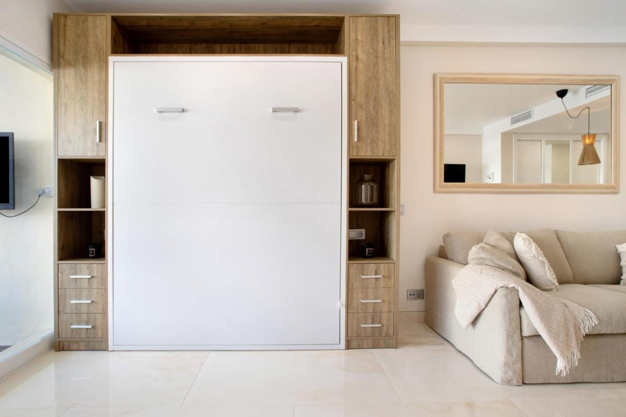 Puerto Marina Luxury Studio เบนัลมาเดนา ภายนอก รูปภาพ