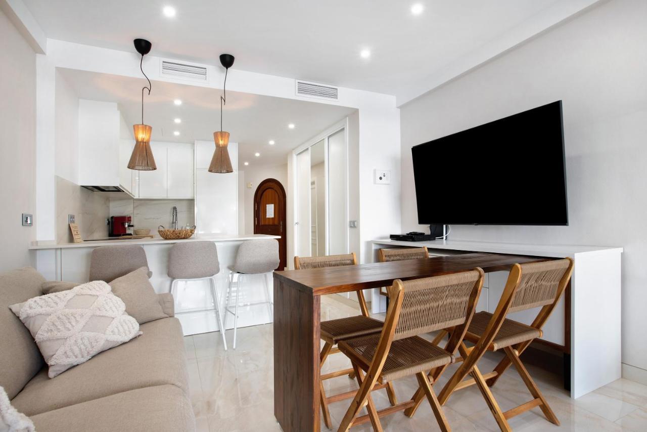 Puerto Marina Luxury Studio เบนัลมาเดนา ภายนอก รูปภาพ
